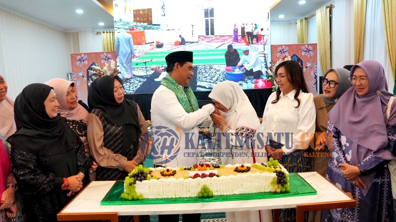 Malam Tasyakuran HUT ke 55, Bupati H. Shalahuddin Ajak Masyarakat Perk