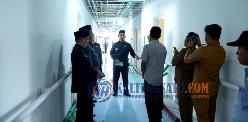 Tinjau Progres RSUD Muara Teweh, Bupati H. Shalahuddin Pastikan Pembangunan Berjalan Sesuai Target
