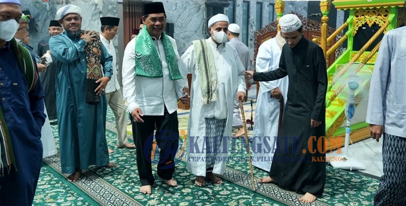 Kuliah Subuh Bersama Habib Abd Rahman Assegaf, Bupati Ajak Masyarakat Perkuat Ukhuwah dan Ketakwaan