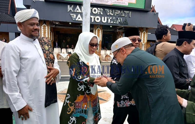Bupati Harapkan Jemaah Haji Jadi Teladan dan Perekat Kerukunan di Masyarakat