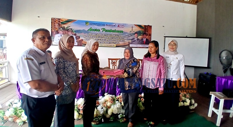 Hj Maya Savitri Dorong Produk Kerajinan Barito Utara Tembus Pasar Nasional