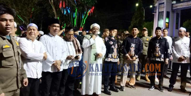 Bupati H Shalahuddin Lepas JCH Barito Utara, Ingatkan Jaga Kesehatan dan Kesabaran