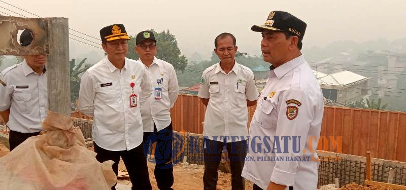 Bupati Tinjau Proyek Bantuan APBN Rp50 Miliar untuk PDAM Muara Teweh