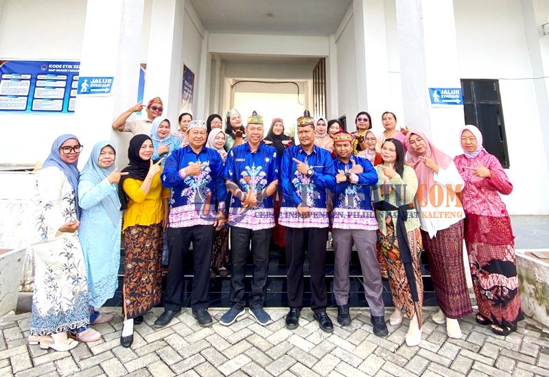 Semangat Kartini Menggema di SMPN 1 Muara Teweh, Kesederhanaan Sarat Makna