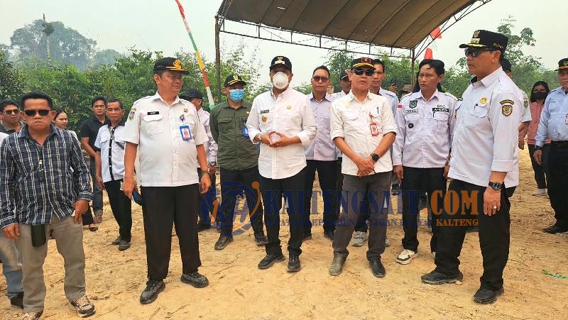 Bupati Shalahuddin: Akses Jalan Dibuka, Pemasangan Listrik ke Desa Terpencil Lebih Mudah