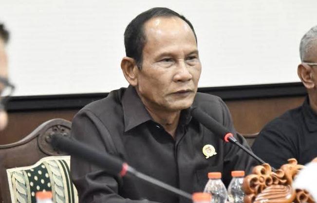 Arton S Dohong Ungkap APBD Kalteng Turun, Perbaikan Jalan Harus Bertahap