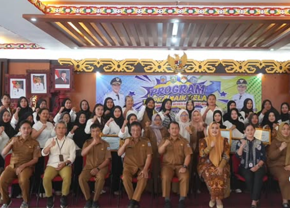 Pemkab Mura Perkuat Pemberdayaan Ekonomi Keluarga lewat UPPKA Naik Kelas